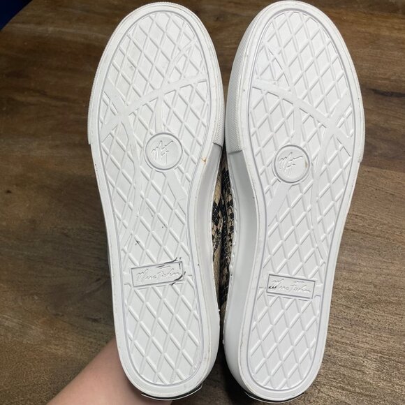 Marc Fisher Womens Casual Slip On Sneaker Flats Size 8 Snakeskin Print - Picture 7 of 8